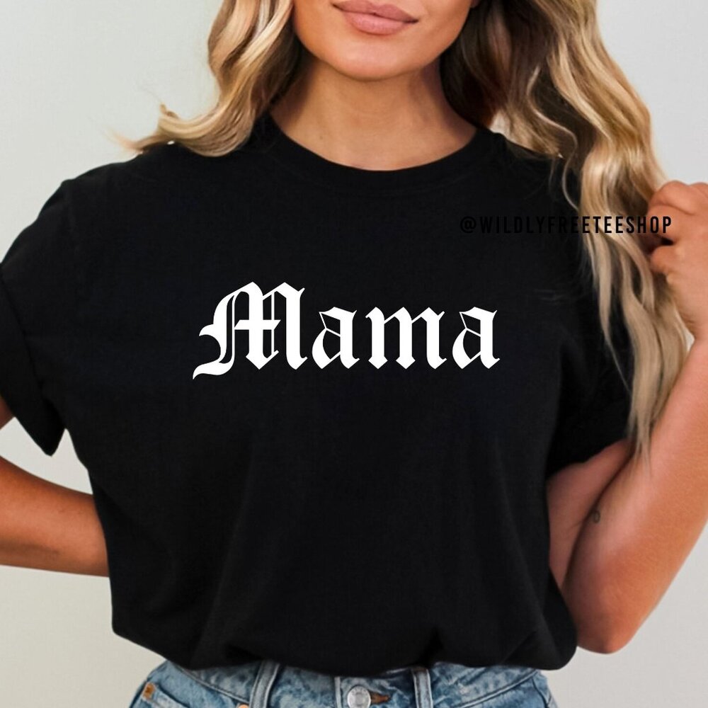 NEW Comfort Colors Black Old English Mama Crewneck Tee Shirt